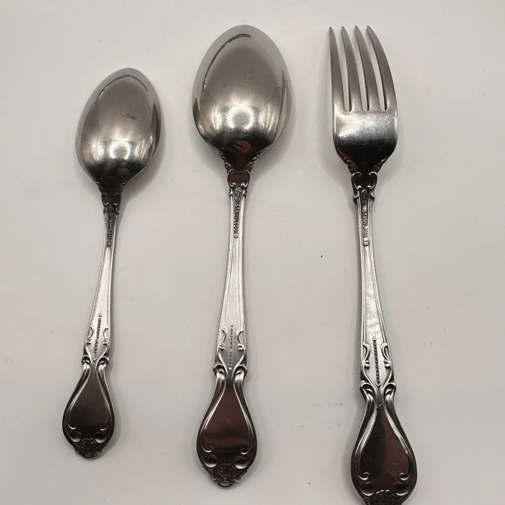 Lyon stainless flatware